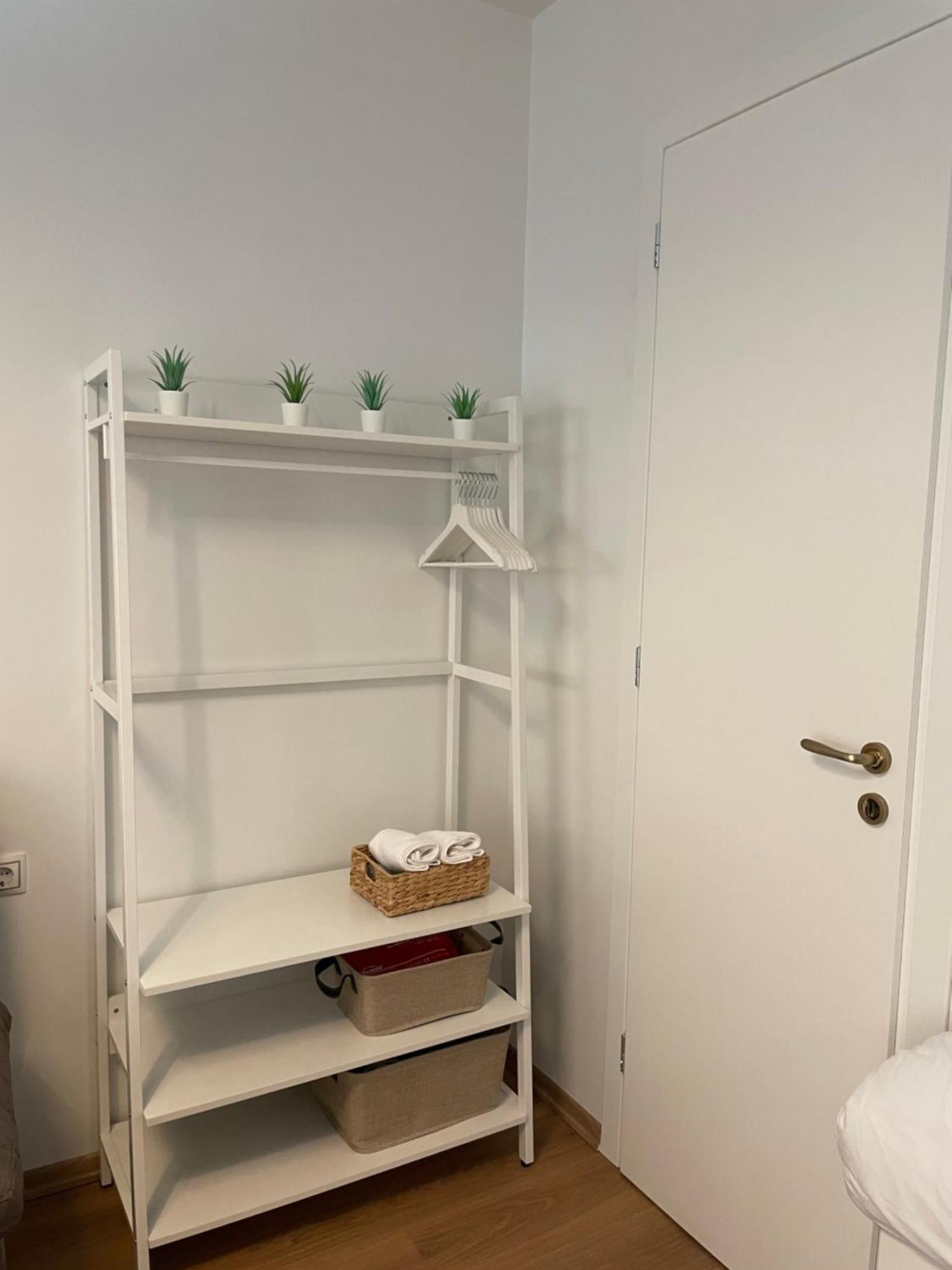 Persephone Stay Inn Elefsína Exteriör bild